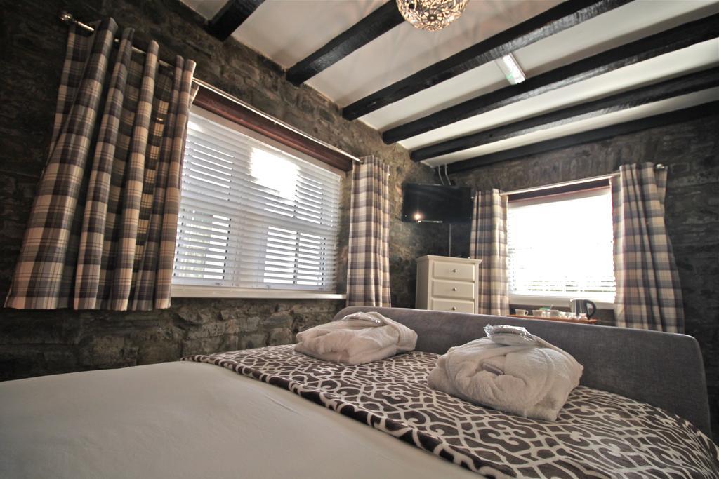 Birches Brow Boutique Guestrooms Aughton ภายนอก รูปภาพ