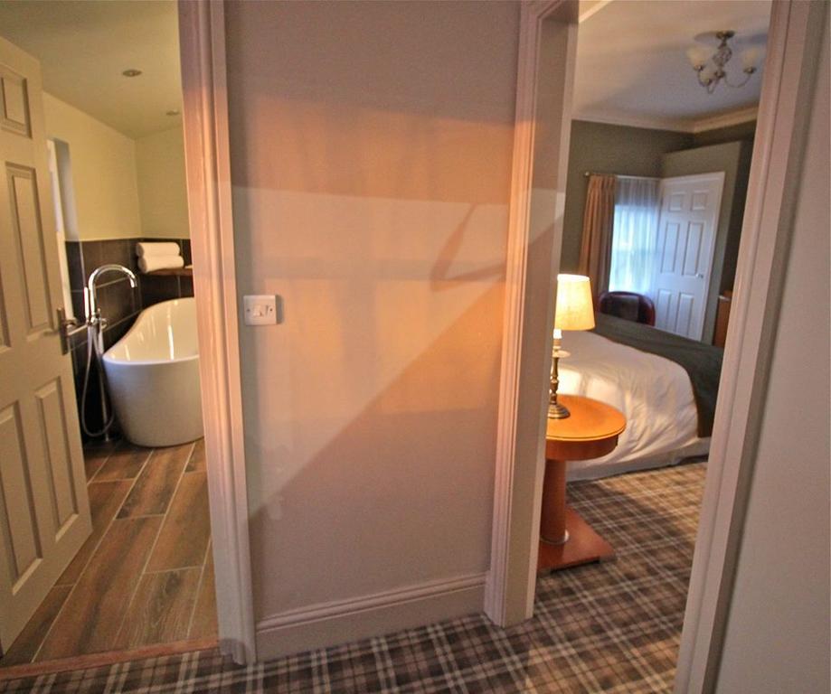 Birches Brow Boutique Guestrooms Aughton ภายนอก รูปภาพ