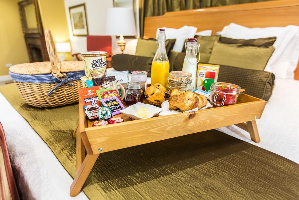 Birches Brow Boutique Guestrooms Aughton ภายนอก รูปภาพ