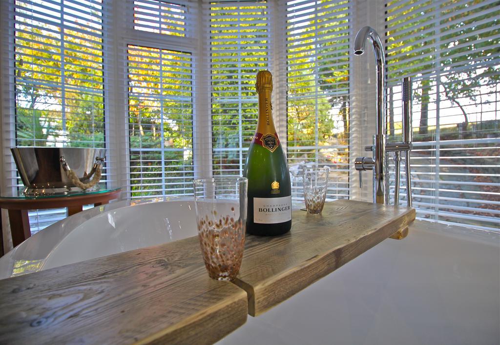 Birches Brow Boutique Guestrooms Aughton ภายนอก รูปภาพ